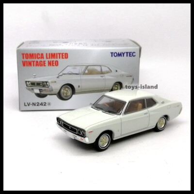 Tomica Limited Vintage NEO LV-N242a Nissan Laurel HT 2000SGX 72' 1