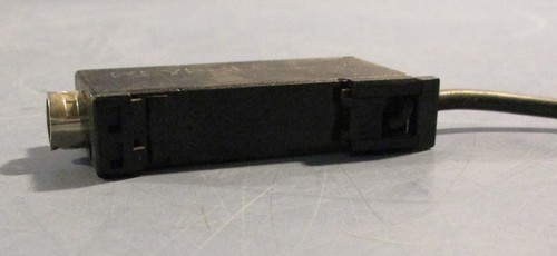 Keyence FS2-60P Automation Sensors Photoelectric Fiber Sensor - Picture 6 of 7