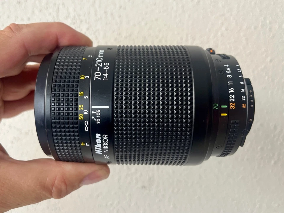 Nikon AF 70-210 / 4-5.6 Nikkor Zoom Lens Full Frame D750, D800, D600 - Image 3 of 4