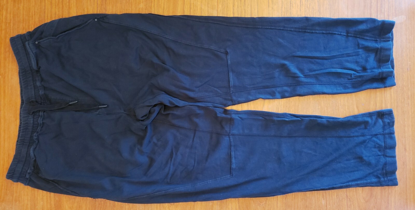 Men’s Lululemon RARE Sweat Pants Sz L Navy deconstructed style large pockets