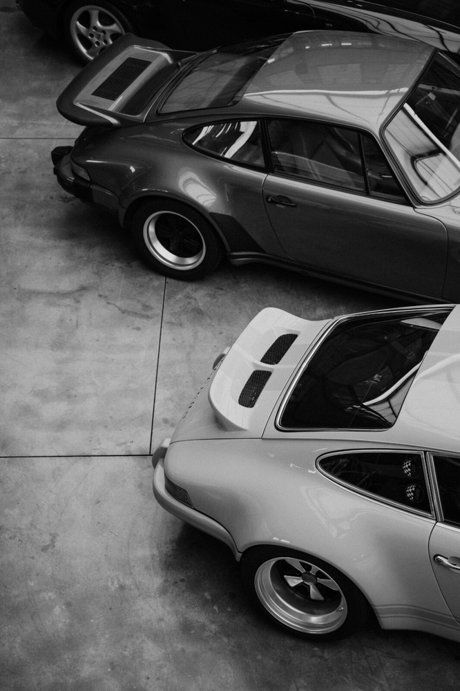 PORSCHE 911 CLASSIC VINTAGE RACE CAR PHOTOGRAPH - 8X10 Glossy Printed Photo