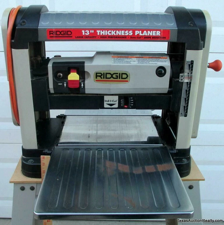 Ridgid benchtop planer outlet