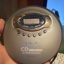 Sony Walkman D-FJ61 Silver CD Player G-Protection FM/AM Radio Headphone Jack