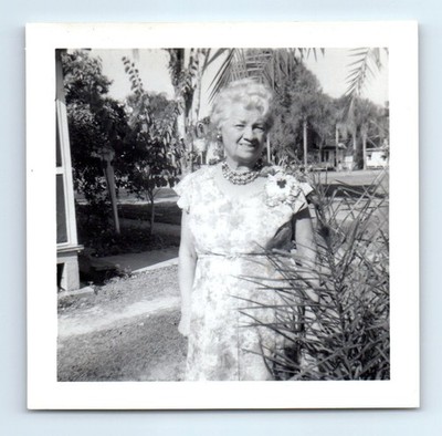 Old Vintage Square Photo SOLO OLDER WOMAN STANDING OUTSIDE HOUSE SNAPSHOT PIC
