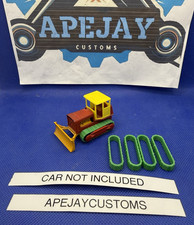 2 new sets (4 pieces) green tracks for lesney...