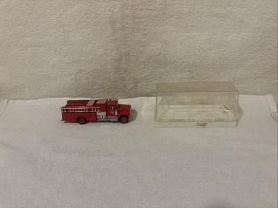 Solido pompier camion Mack Pompier #3106 1/60 Fire Truck Red Engine 4 FREE SHIP