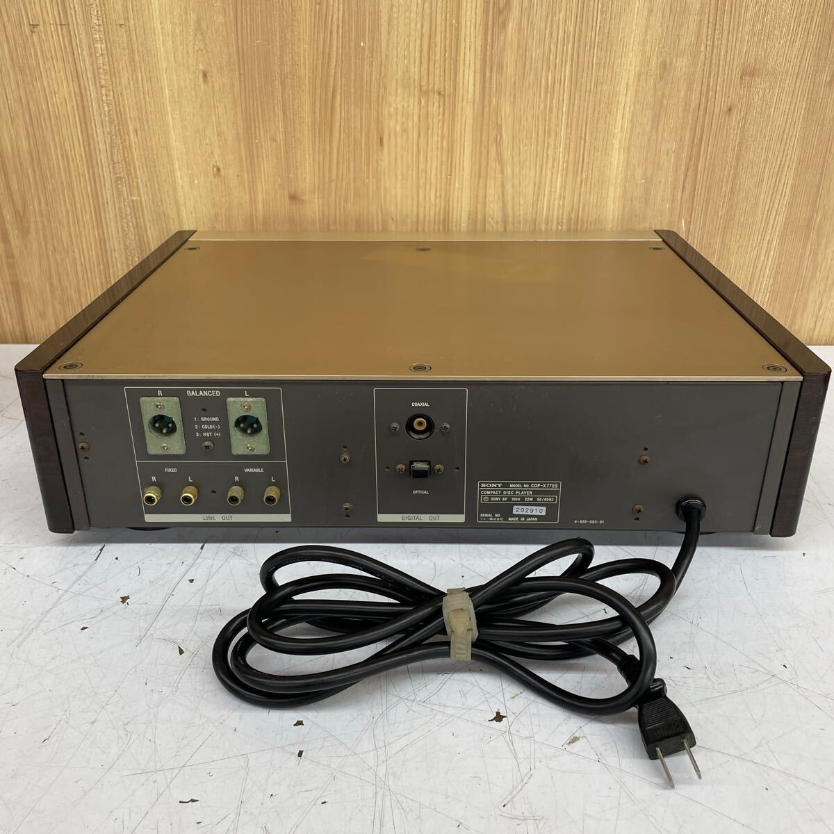 SONY CDP-X77ES high end vintage CD player ES Series Gold