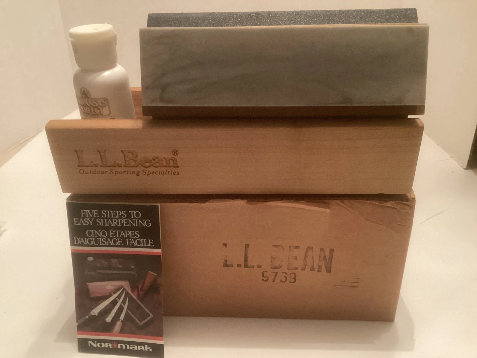 L.L. Bean Outdoor Sporting Specialties Normark ARKANSAS Sharpening Whetsone Kit