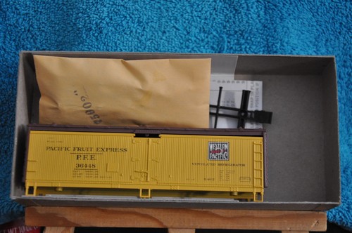 Trenes Athearn en miniatura: 5214 40' WD frigorífico - PFE - WP 36448 | Zustand: New