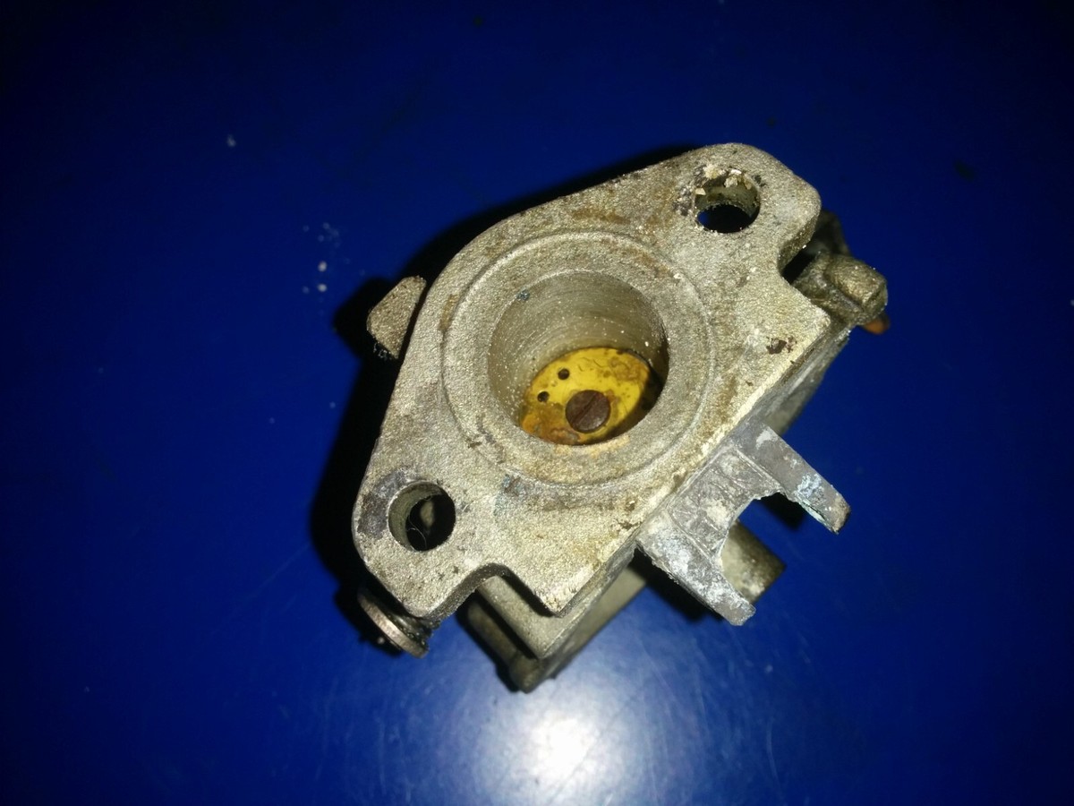 0383662 383662 carburetor housing for 0383661 6hp johnson evinrude