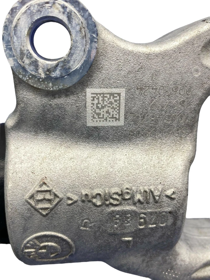 BMW M850i Gran Coupé G16 2019-2020 suspensión delantera izquierda montaje de torre de puntal Foto 4 de 4