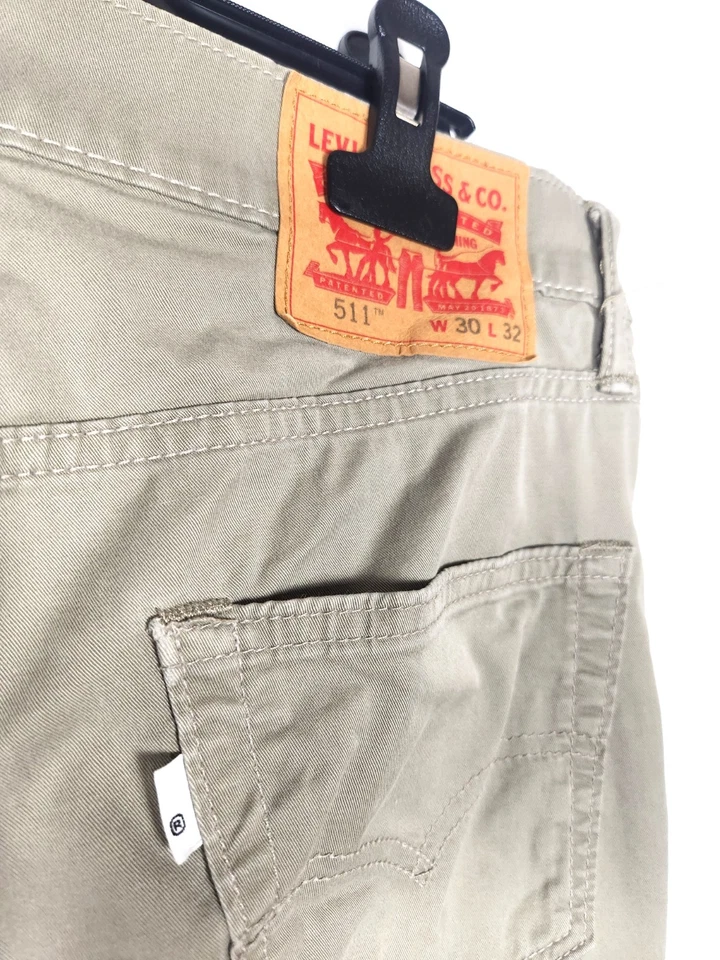 Pantalon Chino Levi's 511 Beige - Taille 40 FR (W30 US) - Photo 4/4
