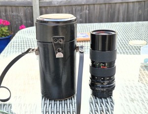 Very nice Yashica AF 70-210mm f/4.5 telephoto ZOOM Lens