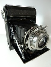 VINTAGE SEMI LEOTAX Folding Camera, 6x4,5 Med.Format, 120 Film, 75/3.5 lens.READ