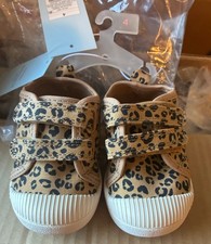 Zapato Cat & Jack - 4C - Estampado Animal Leopardo