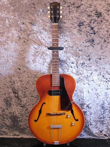 Gibson ES 125  66