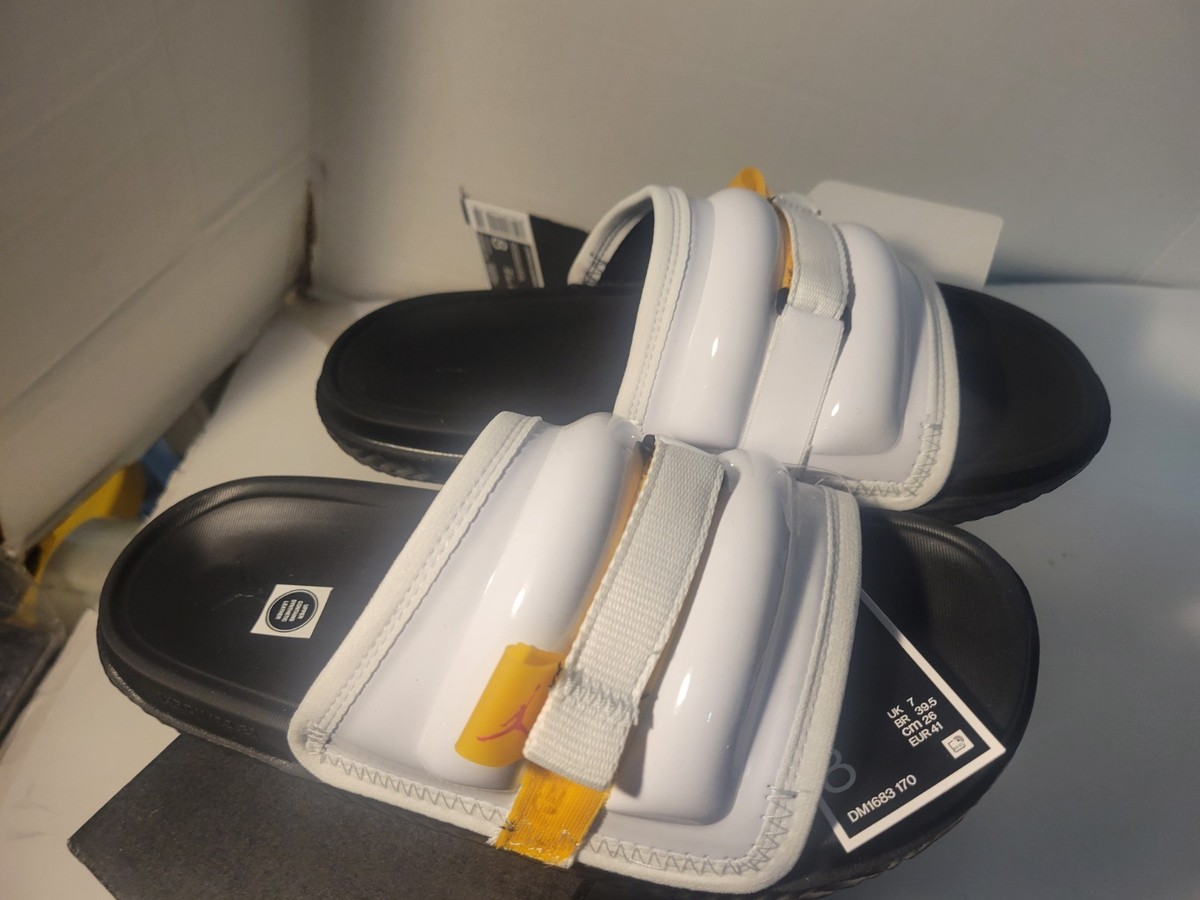 Jordan Play Slides Mens White Black Athletic Sandals SEE DESC JORDAN Play Slides DC9835 006 - Shiekh main image 2