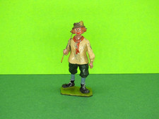 BRITAINS 1927 RARE LEAD MODEL FARM VILLAGE IDIOT No.587 IN BEIGE SMOCK