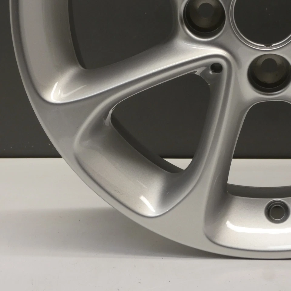 Smart für Zwei Forfour Silber 15 " Alu Felge 5J Vorne A4534013900 Original X1 - Bild 4 von 4