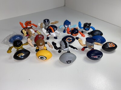 NFL Rush Zone Rusher Lot of 11 Figures & 12 Footballs McDonalds