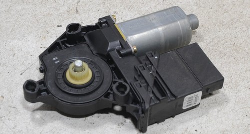 VW Golf 4 1J Bj 99 Fensterheber Motor Tür hinten LINKS 0130821767 #110426-C175