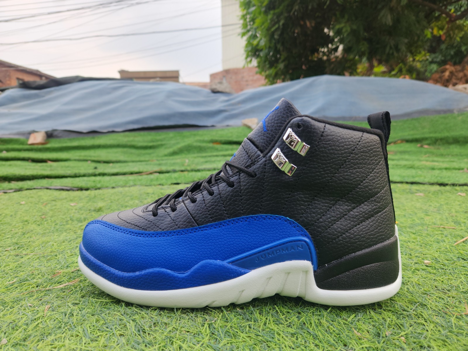 Jordan 12 Retro "Hyper Royal" AO6068-004 Women's Size US 5.5-11 thumbnail 3