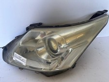 Feu avant (phare) Toyota AVENSIS