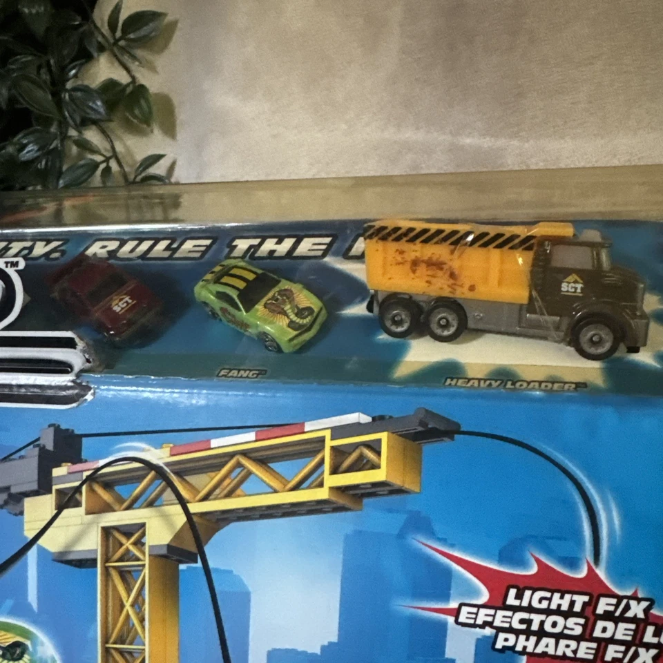 Mega Bloks Streetz Skycrane Tower 96422 New In Box Lights 5 Stunts City - Image 3 of 4