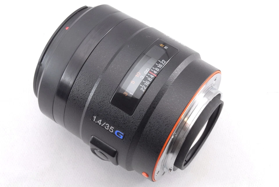 Sony 35mm F/1.4 G SAL35F14G Lente Gran Angular Para Sony Una Montura con Caja - Imagen 4 de 4