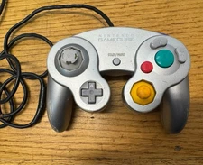 Nintendo GameCube Controller DOL-003 Platinum Silver Wired Official OEM Pad