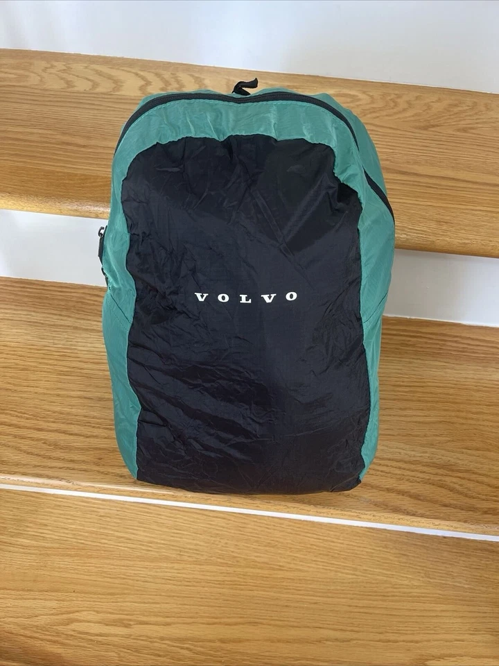 Mochila Volvo Nylon Embalable Eco Bag Negro y Verde Claro - Nueva Foto 2 de 3