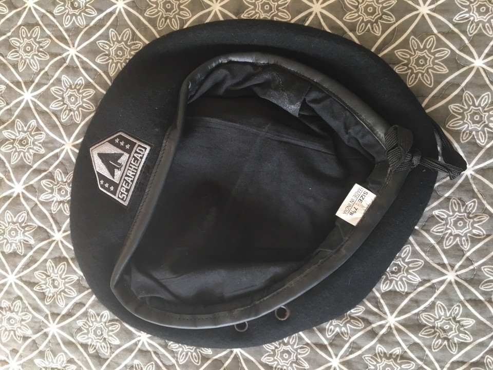 12 MONKEYS ORIGINAL SCREEN USED TV PROP SPEARHEAD BERET HAT W/ COA | eBay