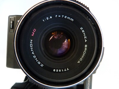 VINTAGE BRONICA ETR-C, ZENZANON MC 75/2.8 ,AE-II Finder ,Grip
