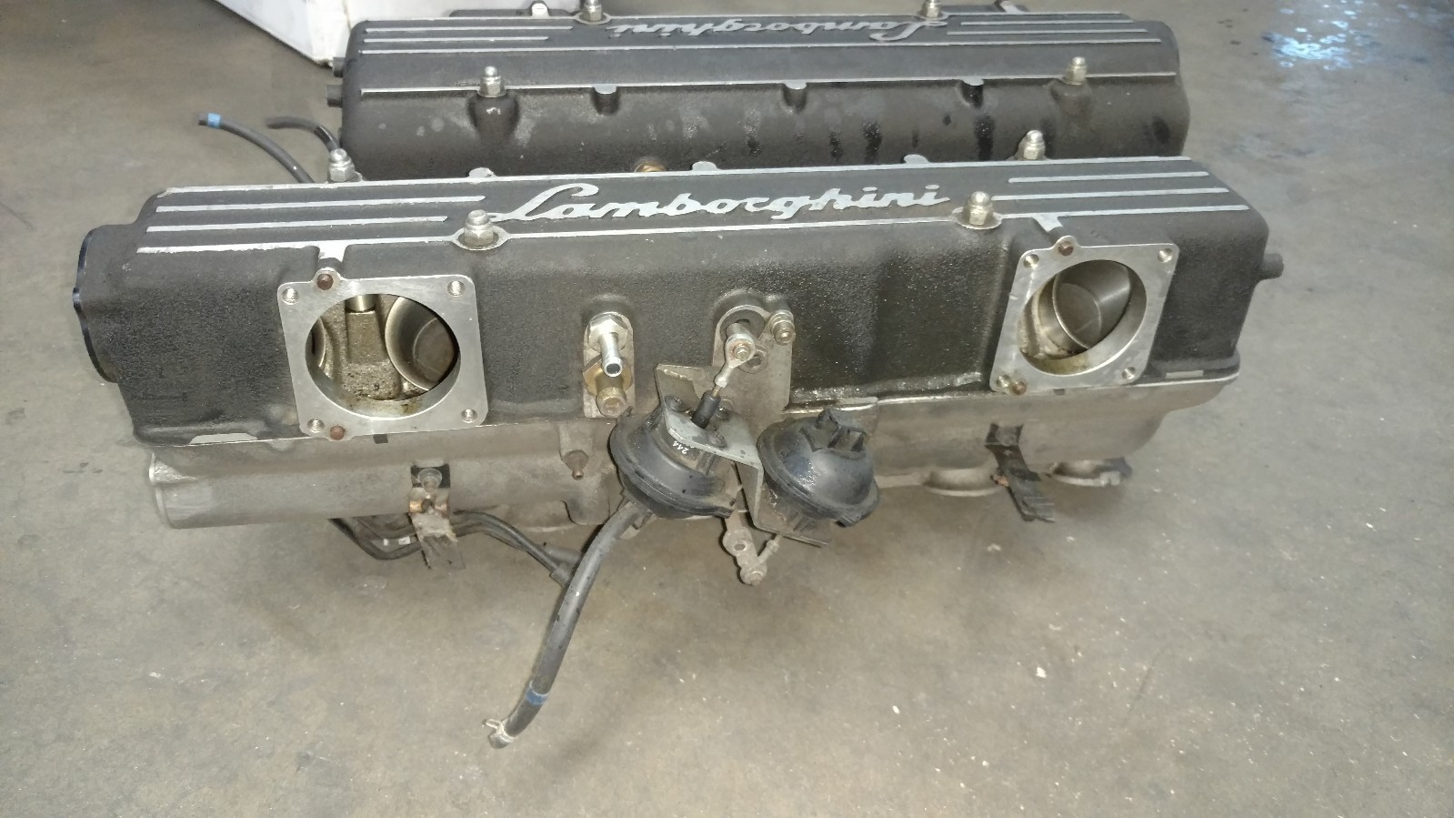 LAMBORGHINI MURCIELAGO ENGINE AIR INTAKE MANIFOLD 6.2L V12 OEM 