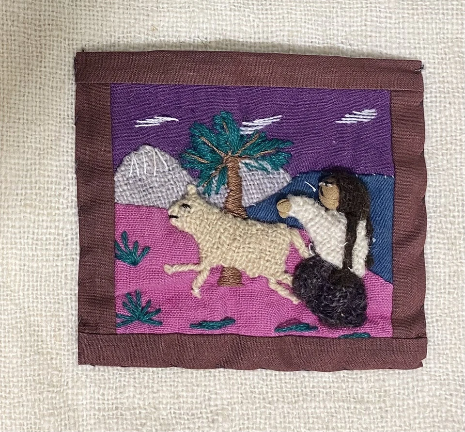 Tapiz de lana boliviano tejido a mano arte popular colgante de pared 26”X 9” Artesania Sorata Foto 4 de 4