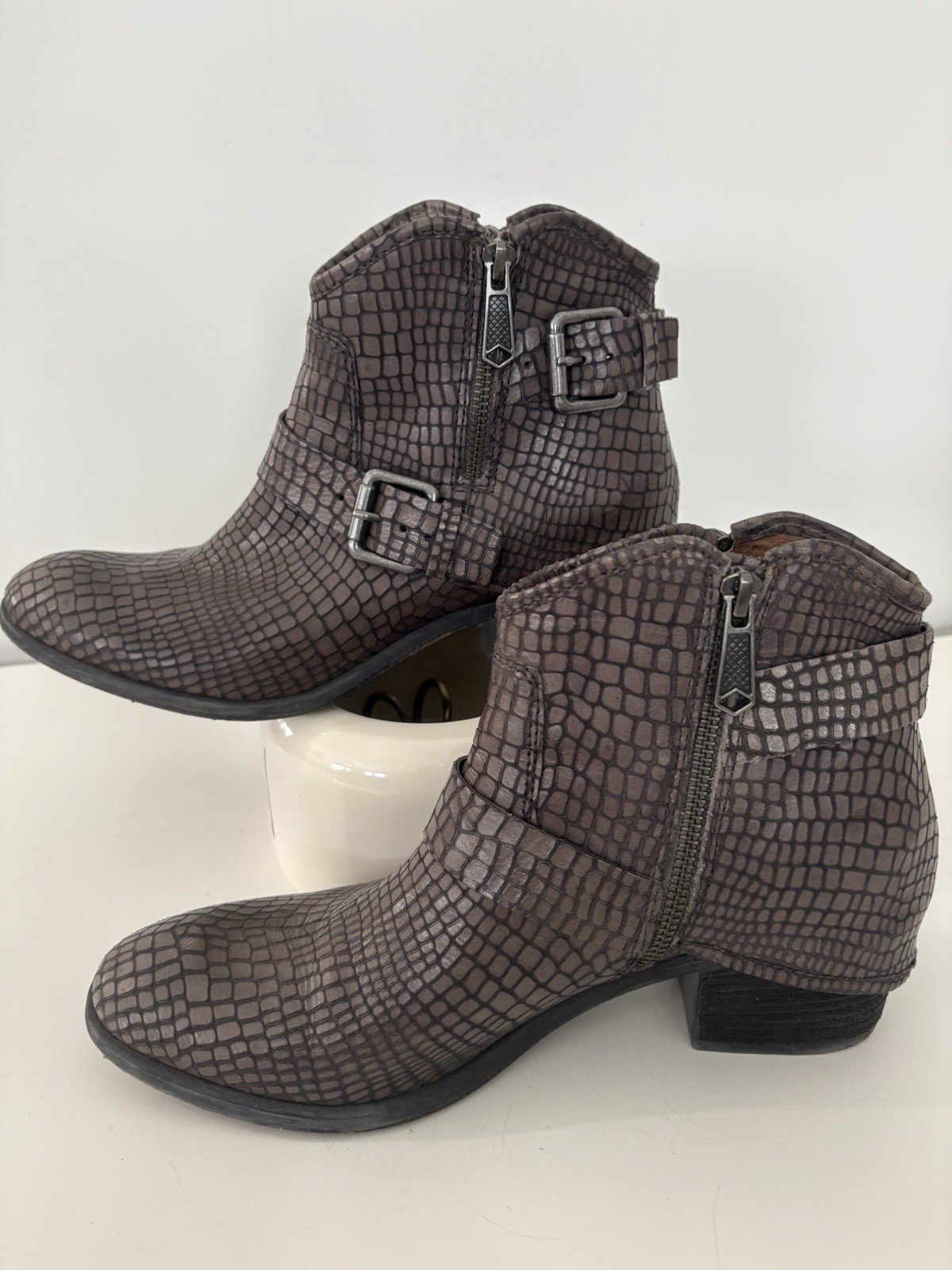 Western DONALD J PLINER Python-Embossed Leather Z… - image 17