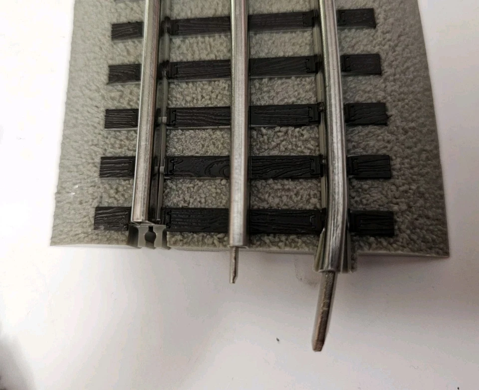 Lionel O 6-12041 FasTrack Lot - O-72 Curve - 16 Pieces, Full Circle EX - LOOK - Image 2 of 4