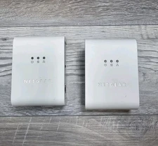 NETGEAR POWERLINE AV-200 ADAPTER XAV101 v2 - Lot Of 2