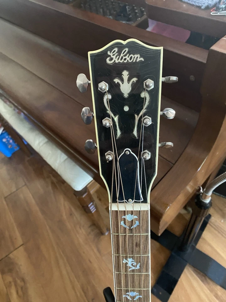 Gibson 1934 Jumbo Centennial acoustic guitar - Image 2 of 4