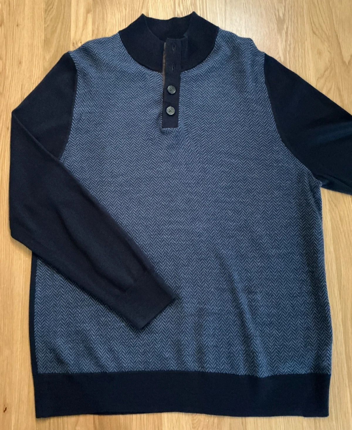 Brooks Brothers XL Merino Wool 4-Button Mock Neck Sweater Blue Herringbone