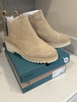NWT TOMS Women s Maude Oatmeal Suede Boot 9W With Box Retail $100