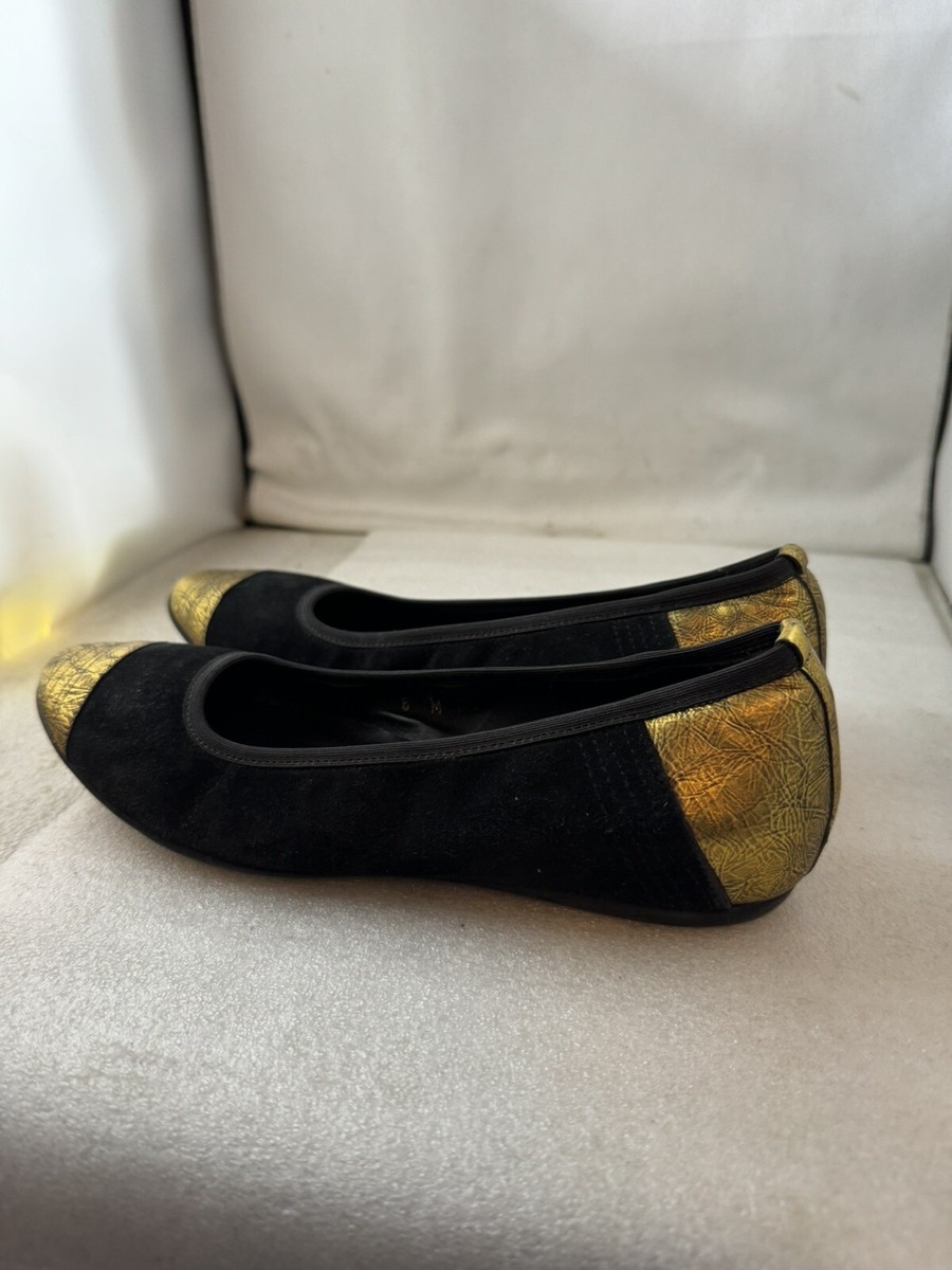 Donal J Pliner Suede Flats s-l400.jpg main image 2