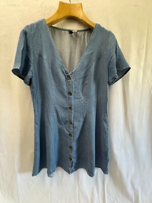 H&M Divided Blue Jean Dress Women's Size Medium Knee Length Button Up Front SS