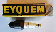 Ancienne bougie d'allumage EYQUEM 755