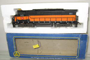 HO AHM 5015 B Milwaukee Road 807 ALCO Century 424 Diesel OB