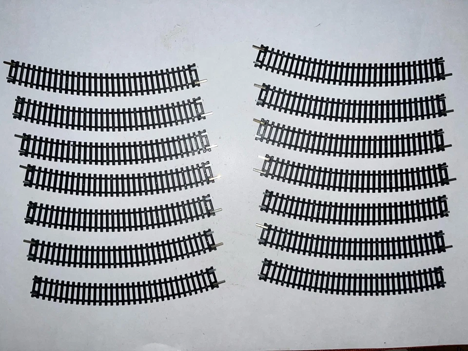 14 pc Lot of Rivarossi HO Scale 18” Radius Nickel Train Track. - Image 2 of 2