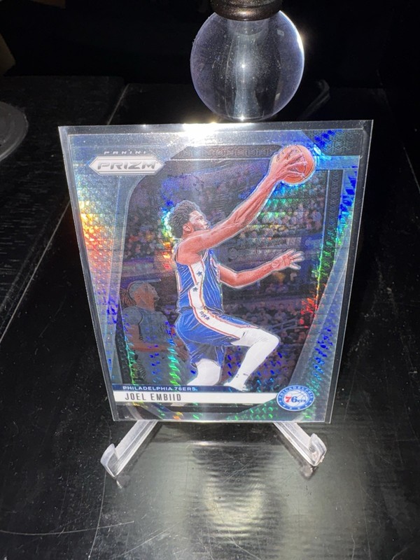 2024-25 Panini Prizm #28 Joel Embiid Prizms Hyper