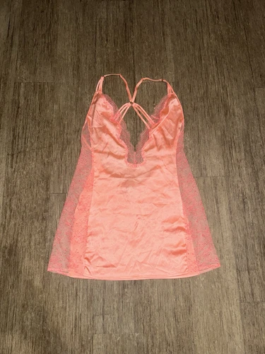 UNDERCOVER Abito slip Victoria's Secret in pizzo corallo brillante Medium