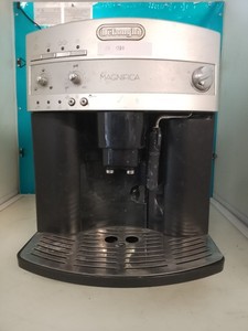 DeLonghi Magnifica ESAM 3100.Kaffeevollautomat als Ersatzteilspender  (O4 1130)