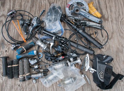 Vintage MTBB Bike XTR Disc Brakes RockShox Seatpost Fox Shimano Mountain Bicycle